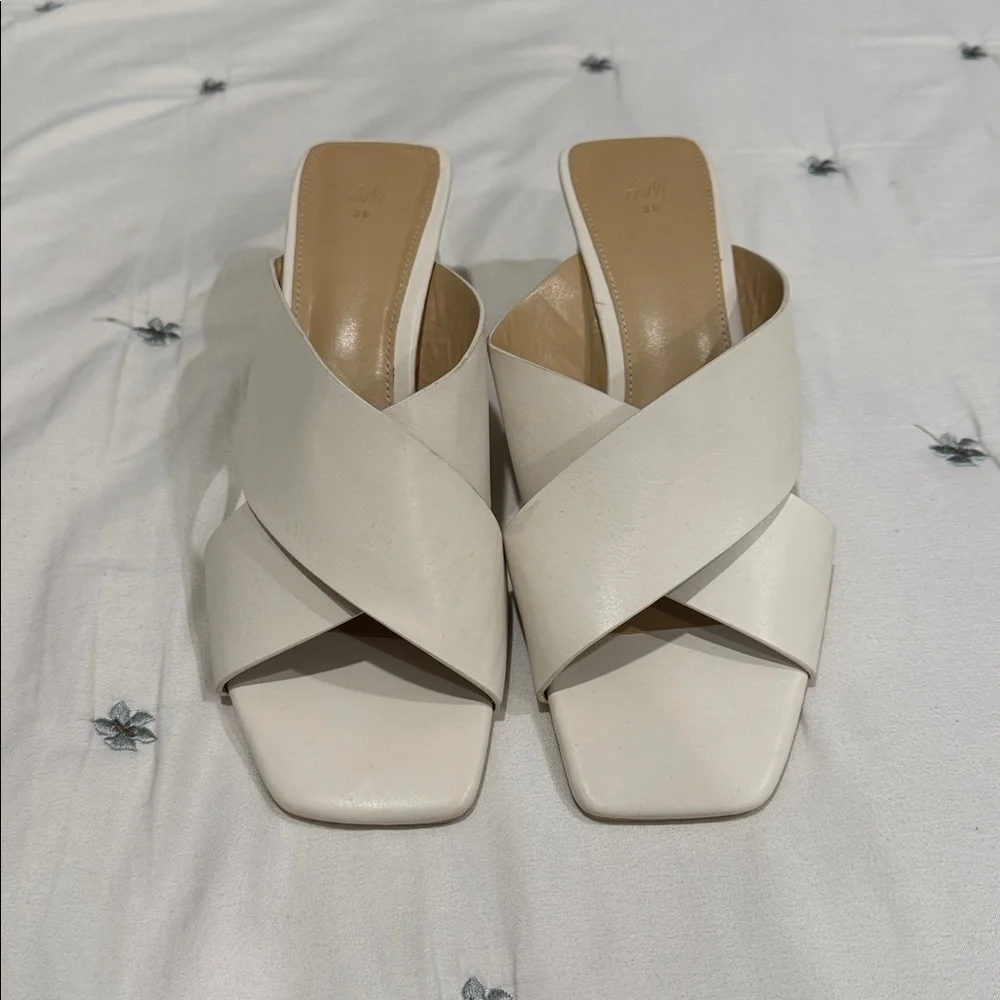 H&M New Vegan White Sandals 8 - Picture 2 of 5